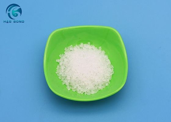 Granule adhésif thermofusible comme liant pour conteneurs et tuyaux multicouches