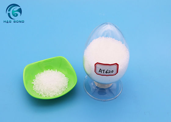 Granule adhésif thermofusible comme liant pour conteneurs et tuyaux multicouches