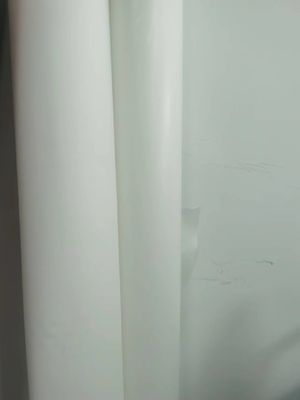 Films moulés adhésifs à basse température de 0,12 mm pour panneau composite en nid d'abeilles en aluminium