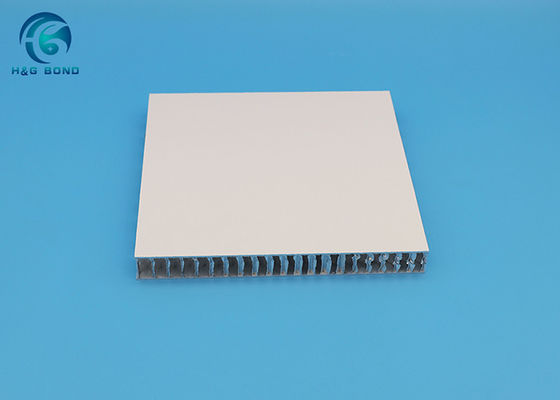 Film coulé adhésif à basse température de 200 Mircons pour panneau composite aluminium en nid d'abeilles